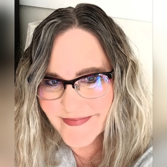 Meet your Posher, Dolly - Picture 11 of 12